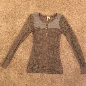 Army Green Buckle‎ top